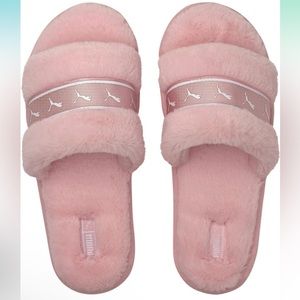 NWT - PUMA Fluff Slides - Size 9